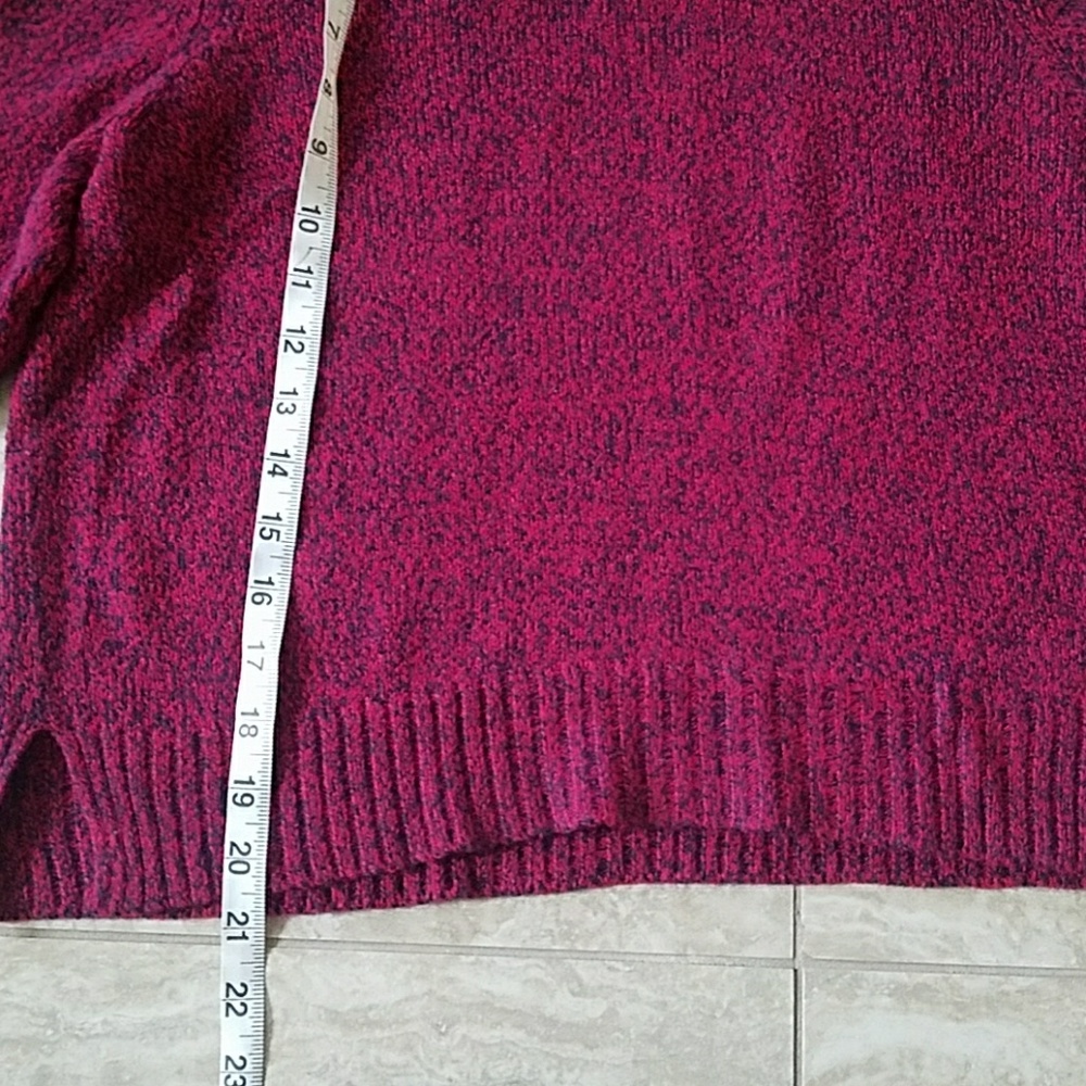 Red sweater - Picture 3 of 5